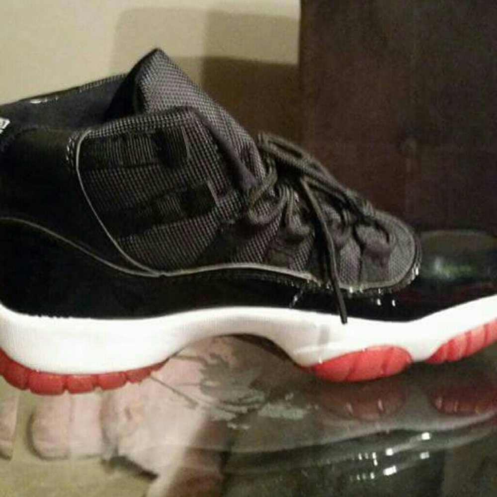 COPY - Nike Jordan Retro 11 sz 7 youth